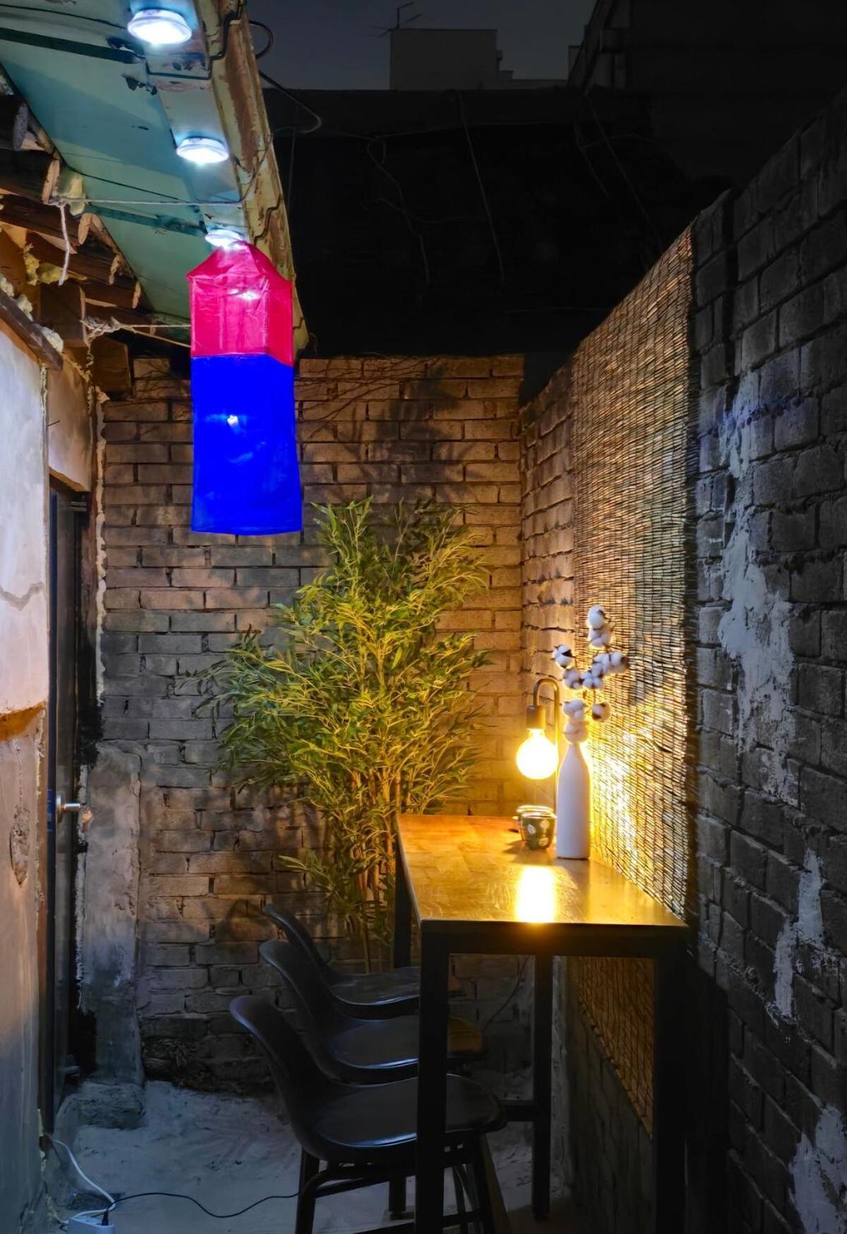 Holiday home #private Hanok #3rooms #barbecue #rooftop Sunbed #korea Station *