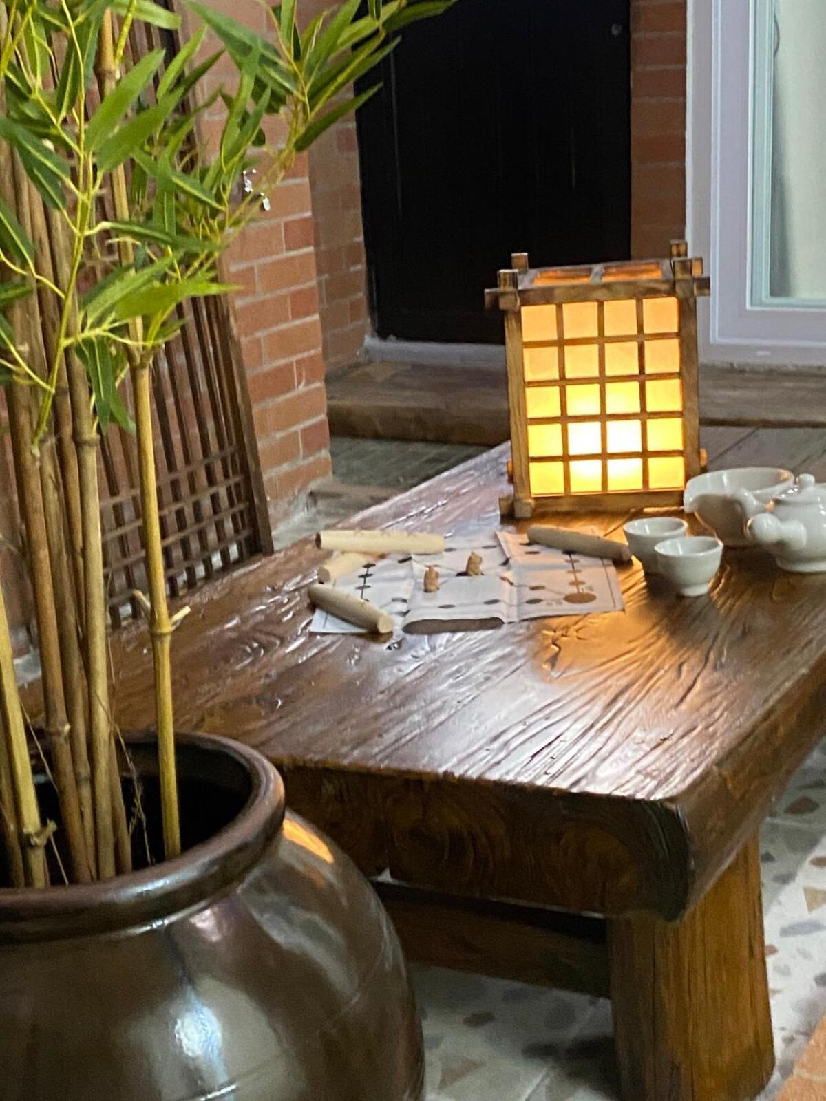 Holiday home #private Hanok #3rooms #barbecue #rooftop Sunbed #korea Station Seoul